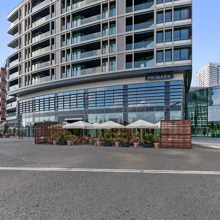 Eurovea Tower 1 Danube View ブラチスラヴァ