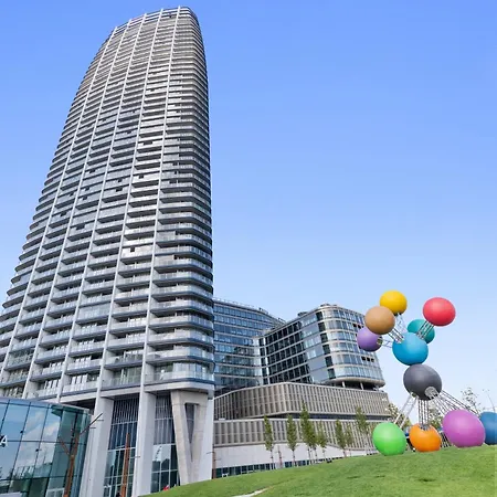 アパート Eurovea Tower 1 Danube View