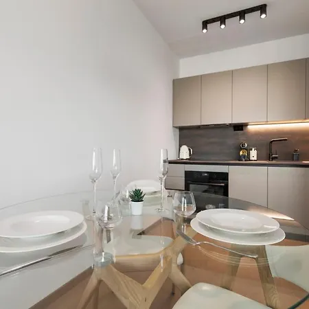 Eurovea Tower 1 Danube View 公寓