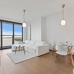 アパート Eurovea Tower 1 Danube View ブラチスラヴァ