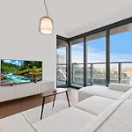 アパート Eurovea Tower 1 Danube View ブラチスラヴァ